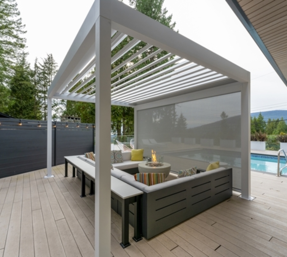 Renson Algarve louvred pergola with tilting louvres