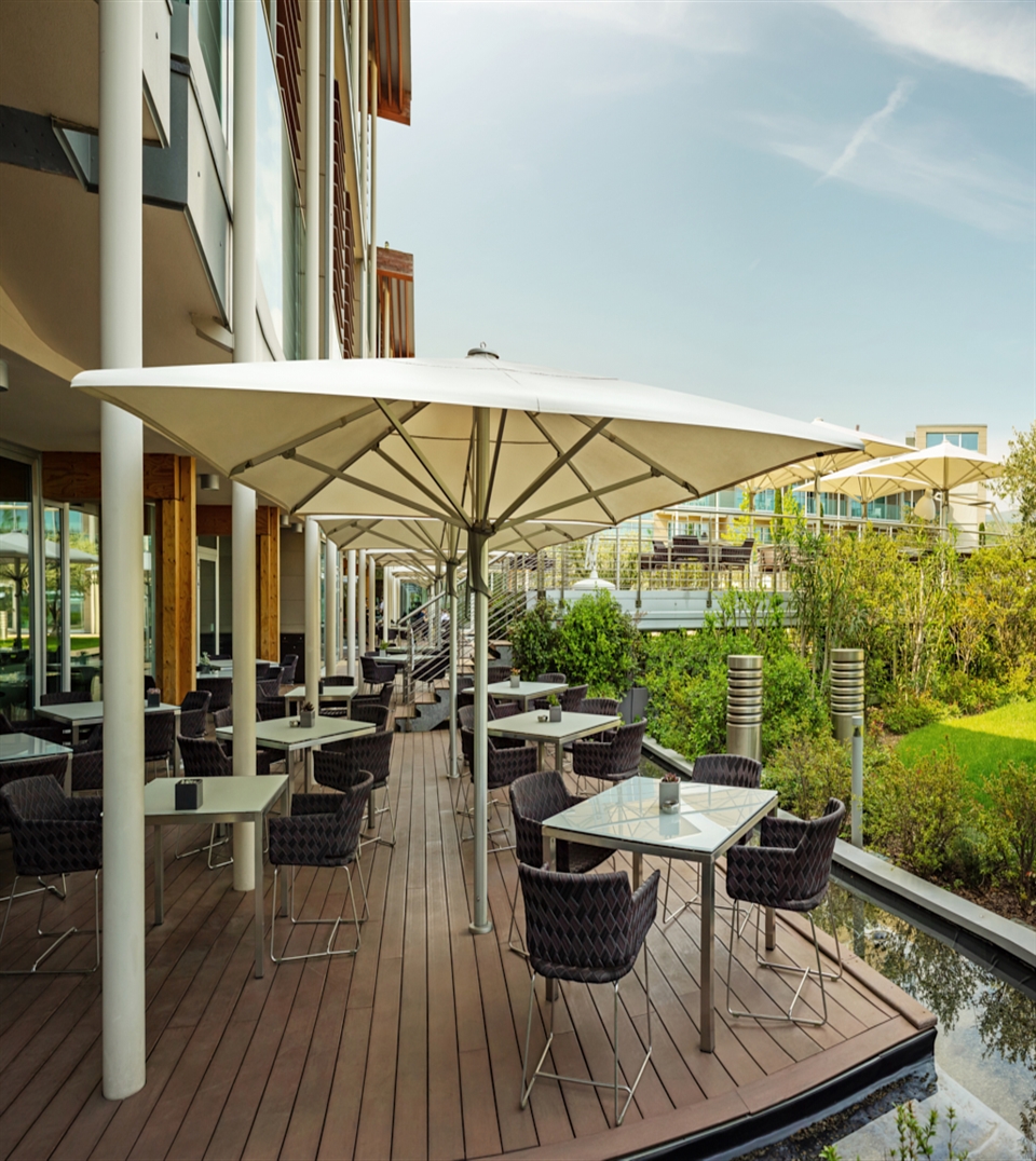 Close-up of the lockable tensioning lever on the Glatz Castello Pro.