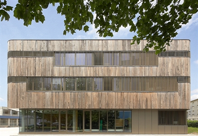 Large Icarus aerofoil shading blades installed on an office building.