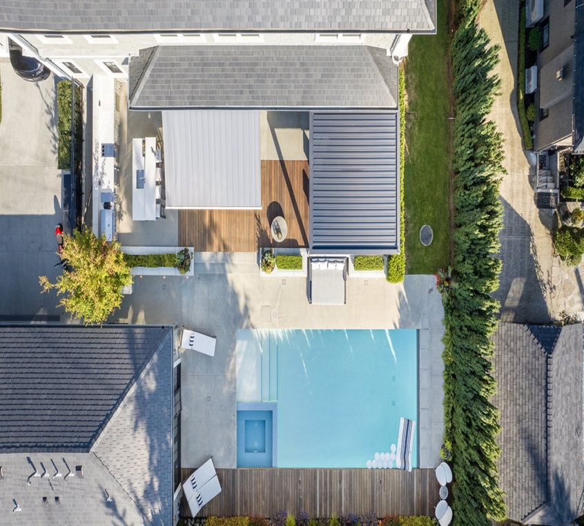 Minimalist backyard design with pergola and awning Minimalist backyard design with pergola and awning