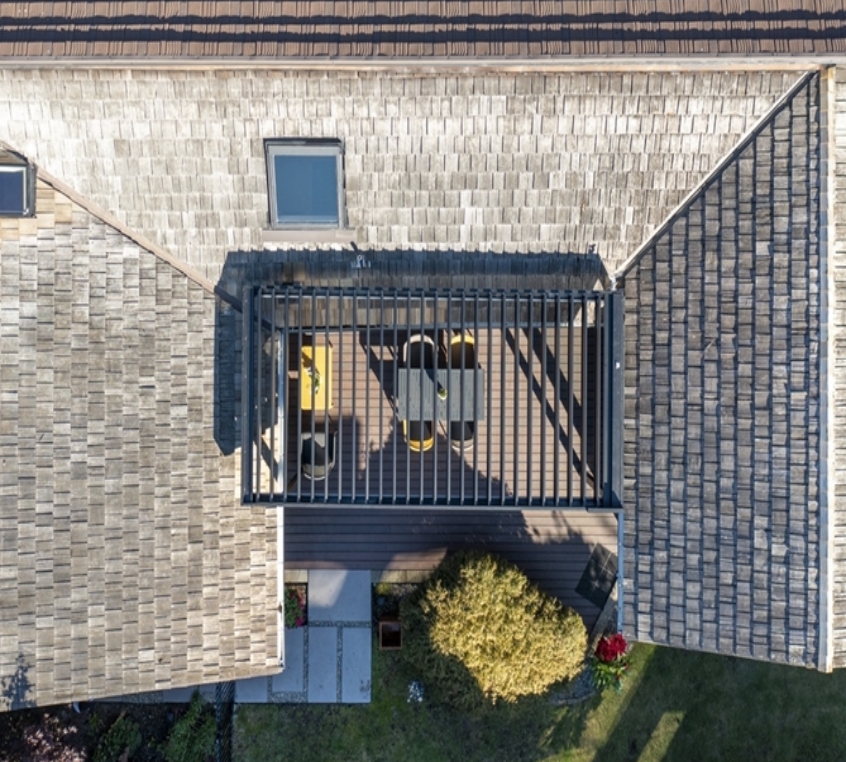aerial view of black louvred pergola louvres open aerial view of black louvred pergola louvres open