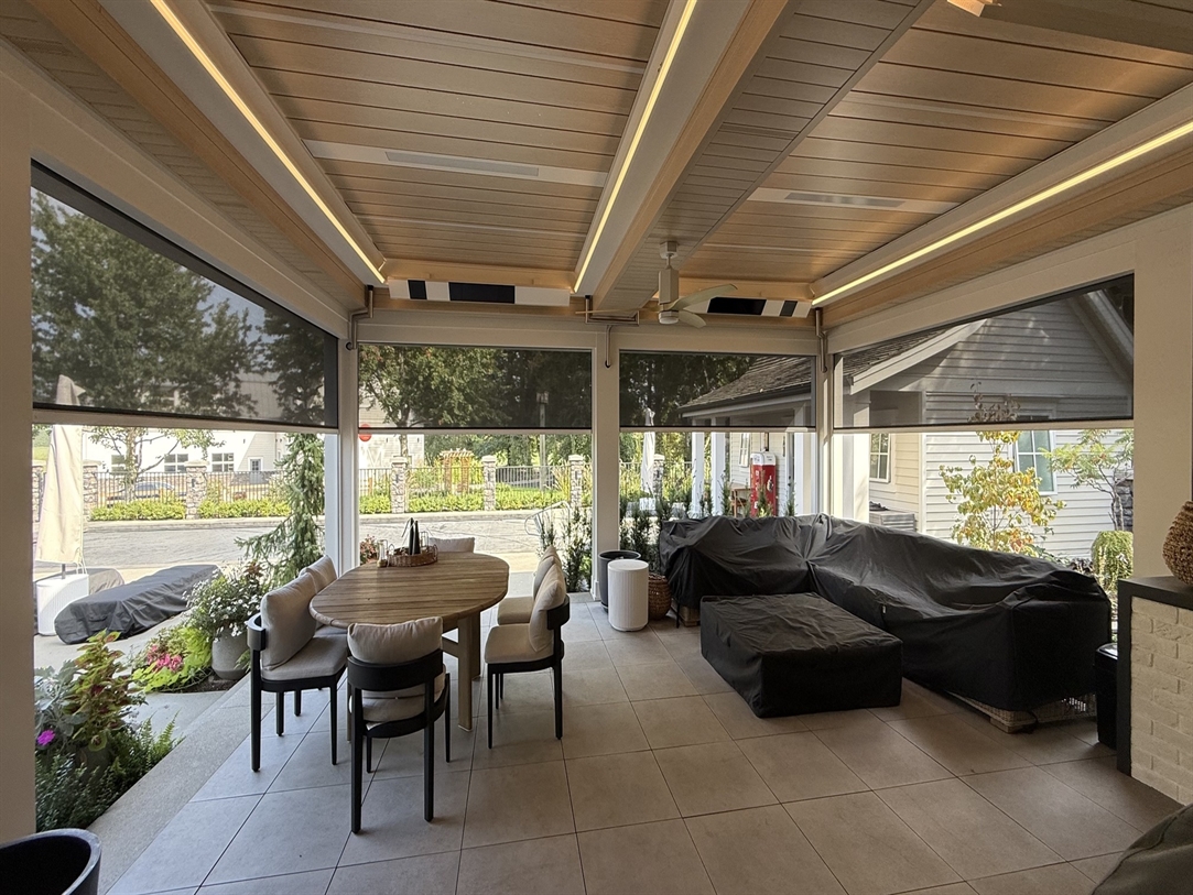 White Renson Camargue Aero roof, Abbotsford home