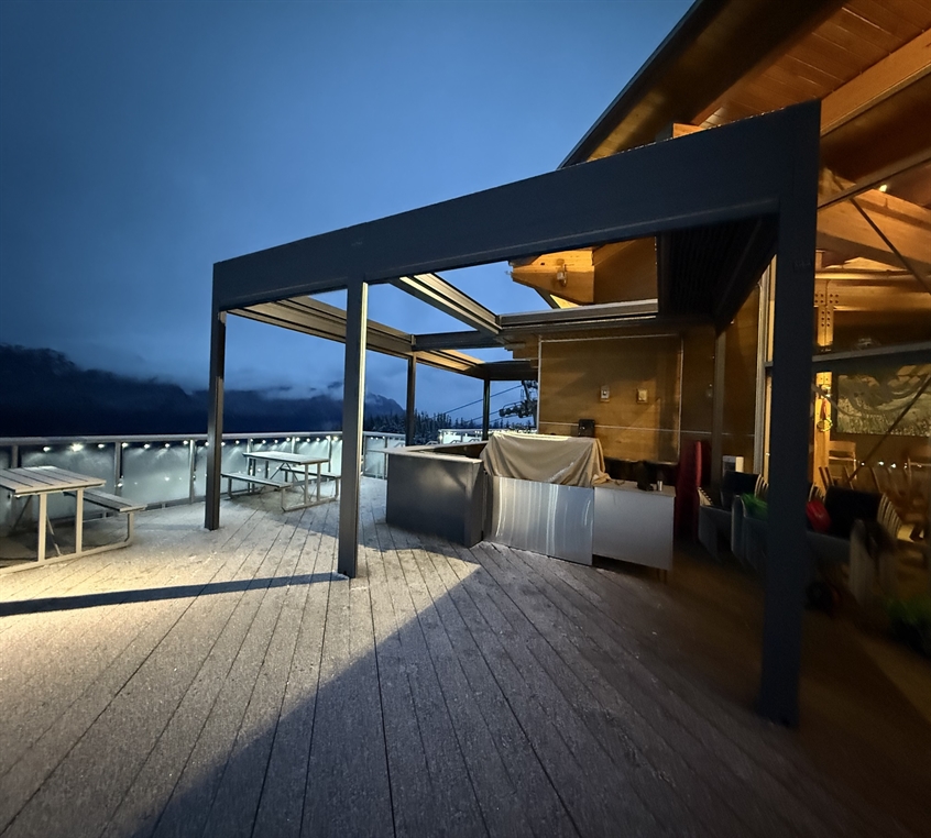 Alpha Compact PVC roof over a mountain deck