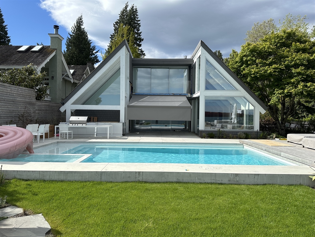 Awning over a West Vancouver deck with valance