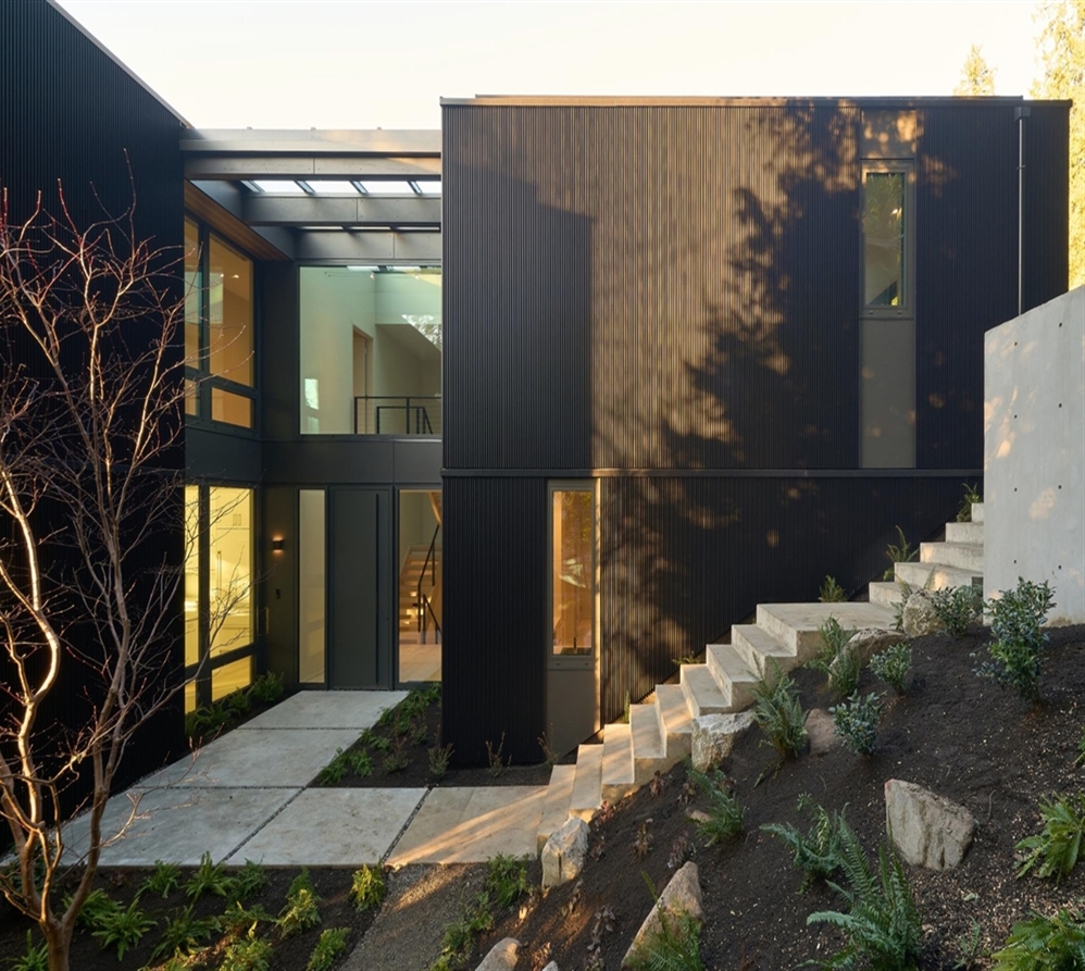 Modern home with Linarte cladding in West Vancouver.